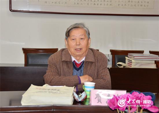 著名书法家贺惠邦向潍坊学院捐赠图书